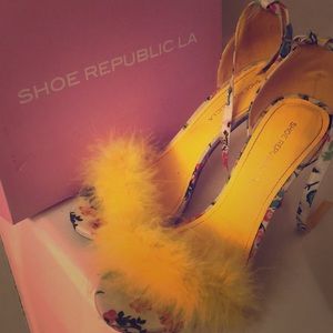 Yellow heels/sandals